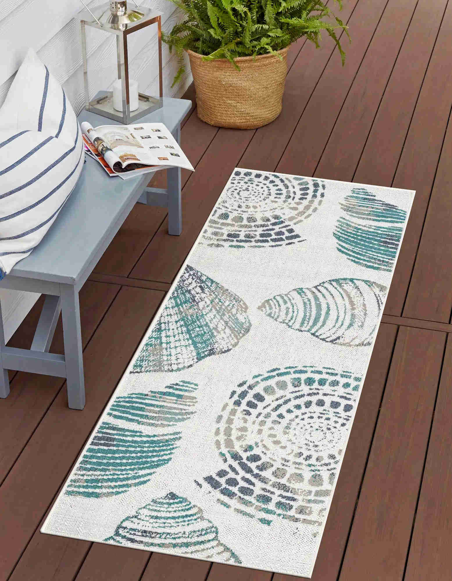 2' x 8' Outdoor Indoor / Outdoor Rug