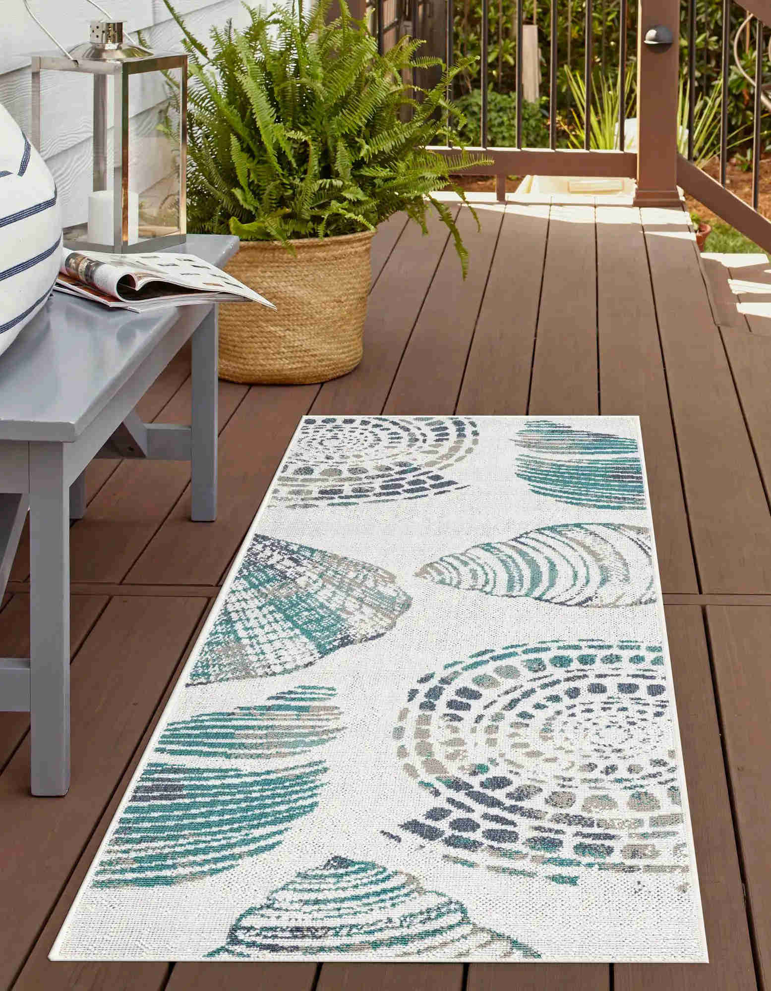 2' x 8' Outdoor Indoor / Outdoor Rug