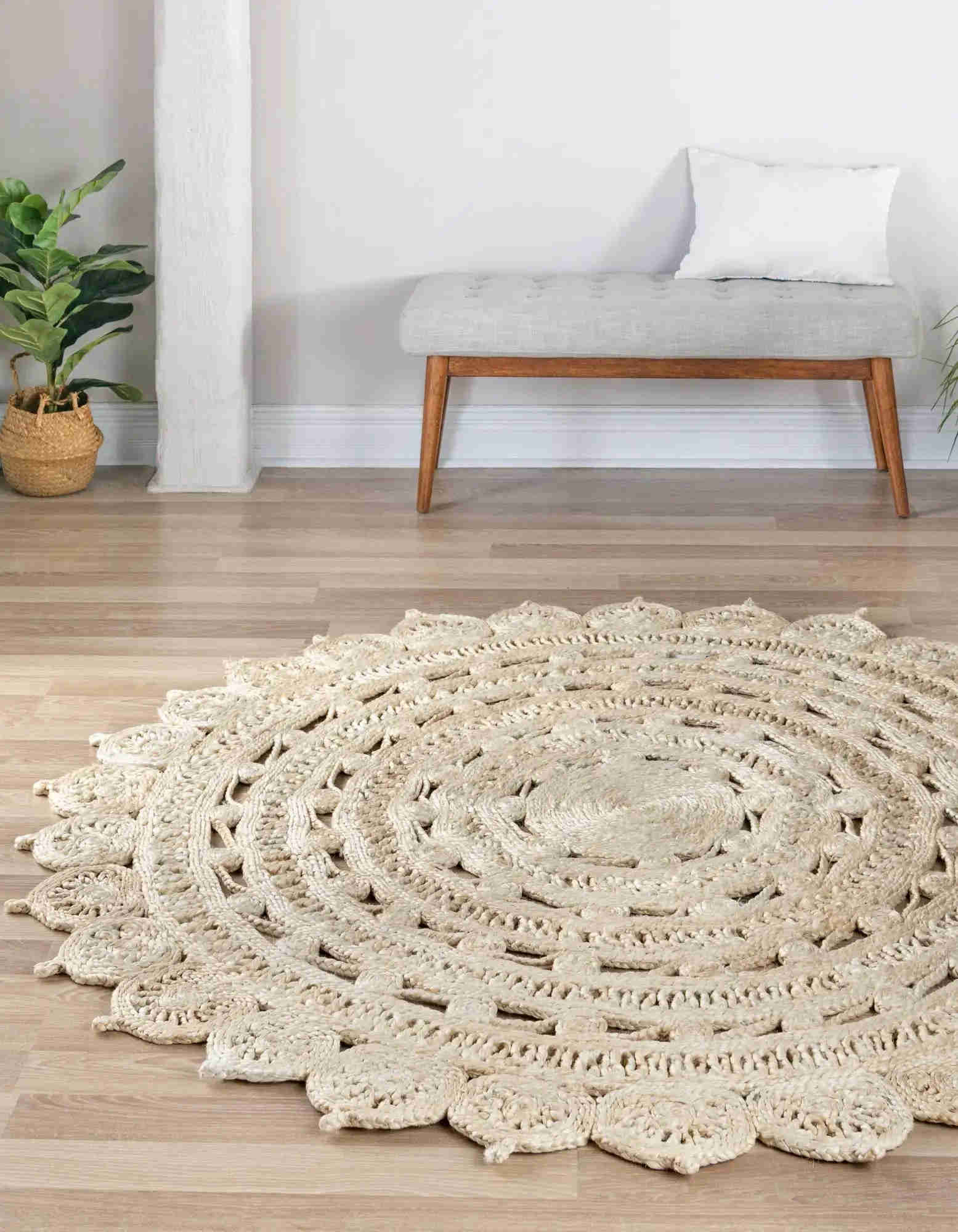 5' 1 x 5' 1 Hand Braided Jute Round Rug