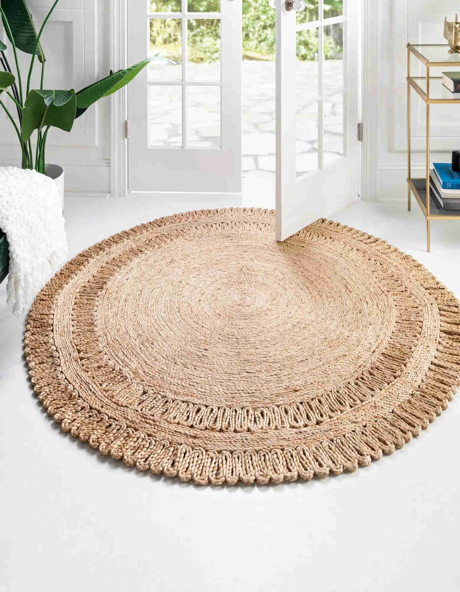 6' 1 x 6' 1 Hand Braided Jute Round Rug