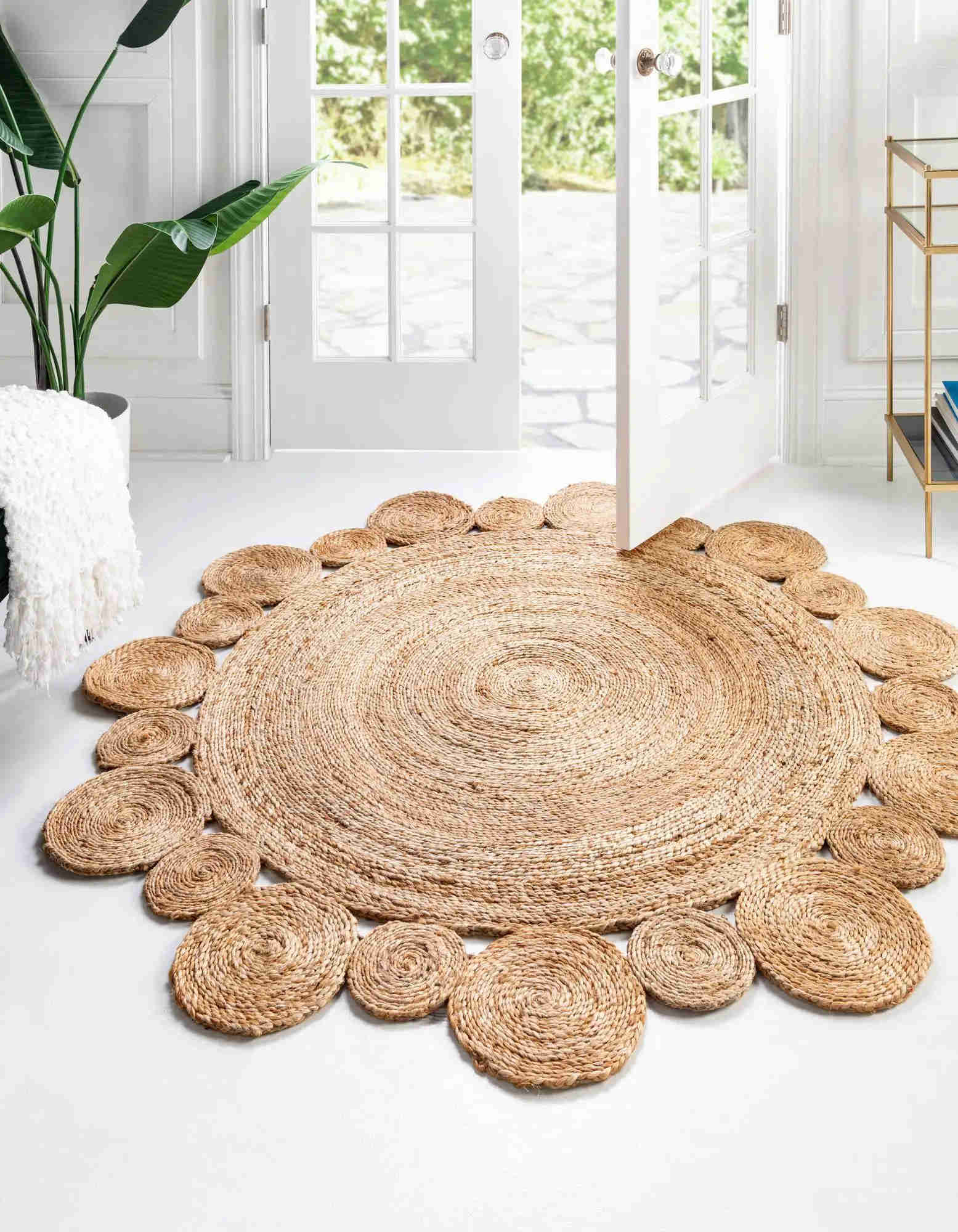 3' 1 x 3' 1 Hand Braided Jute Round Rug