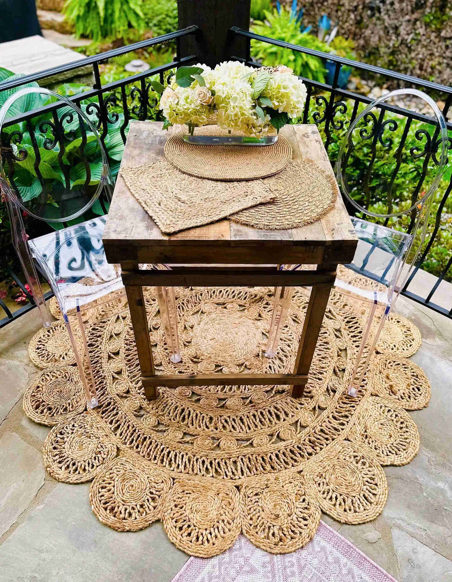 3' 1 x 3' 1 Hand Braided Jute Round Rug