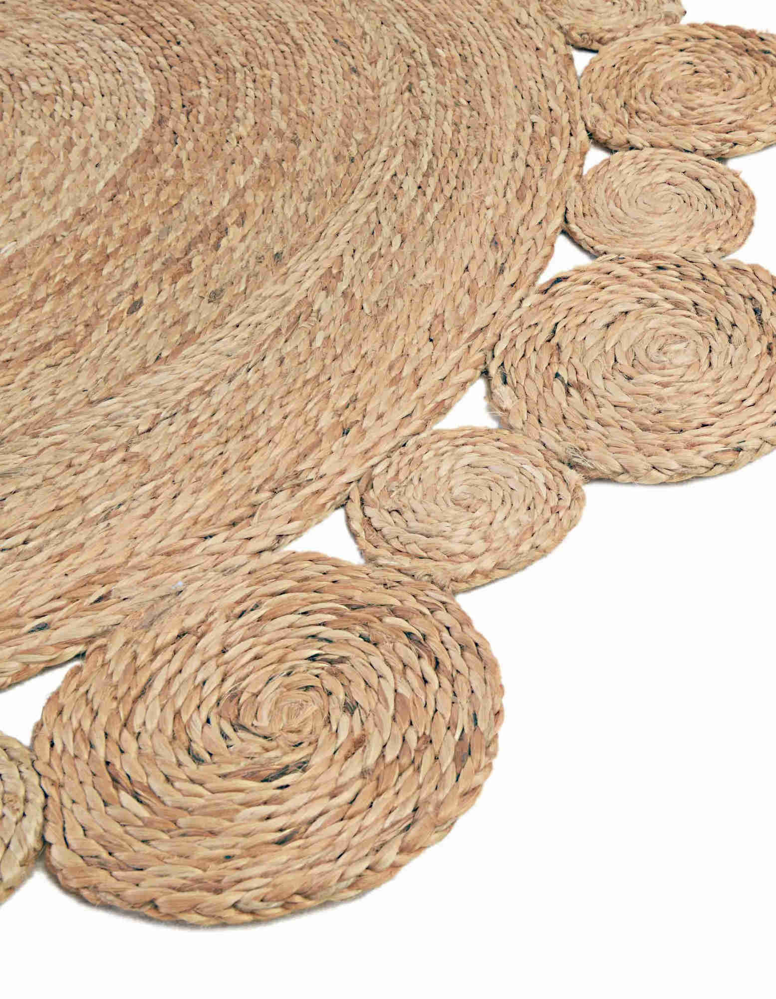 3' 1 x 3' 1 Hand Braided Jute Round Rug